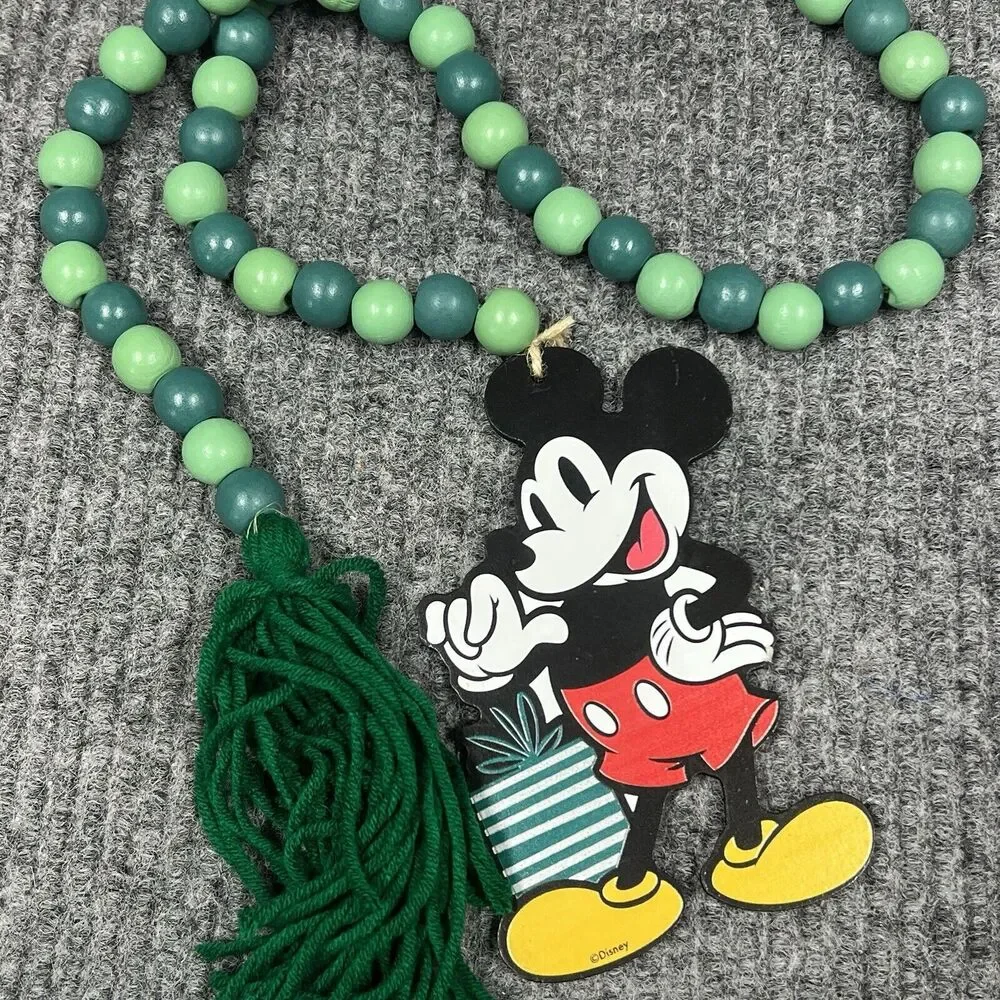 Disney‎ 100 Ruz Christmas Mickey Mouse Wood 44